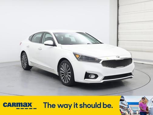 2017 Kia Cadenza Premium