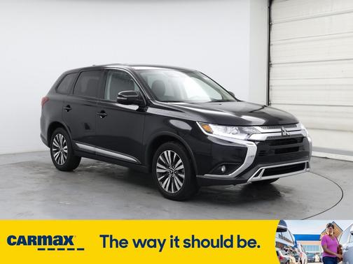 2020 Mitsubishi Outlander SE