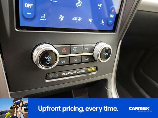 Gray 2022 Ford Edge SEL