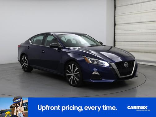 2022 Nissan Altima SR