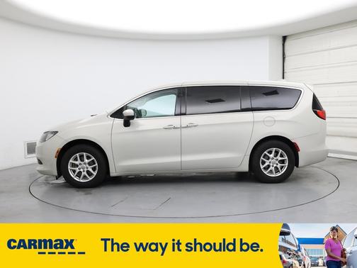 2017 Chrysler Pacifica Touring Plus