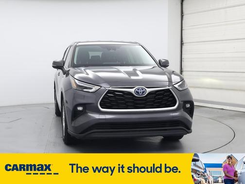 2022 Toyota Highlander Hybrid LE