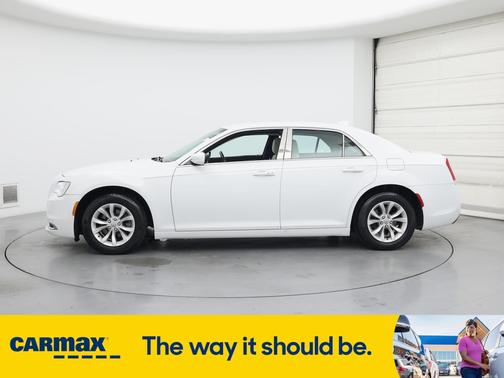2018 Chrysler 300 Touring