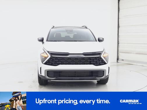 White 2024 Kia Sportage X-Line