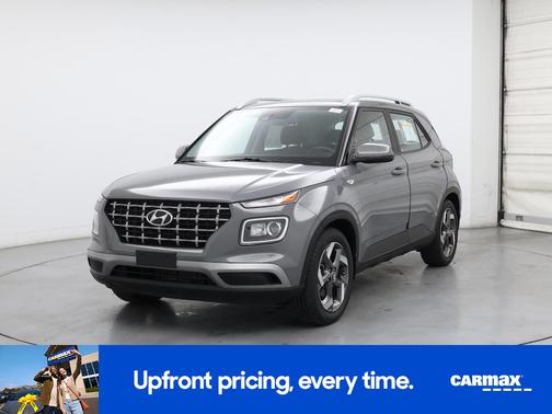 2022 Hyundai VENUE SEL