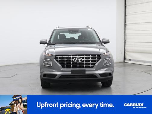 2022 Hyundai VENUE SEL