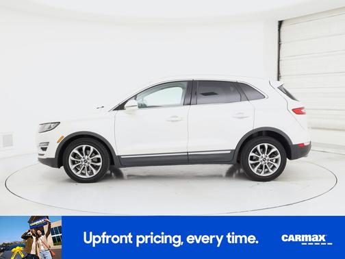 White 2019 Lincoln MKC Select