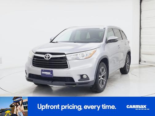 Silver 2016 Toyota Highlander XLE