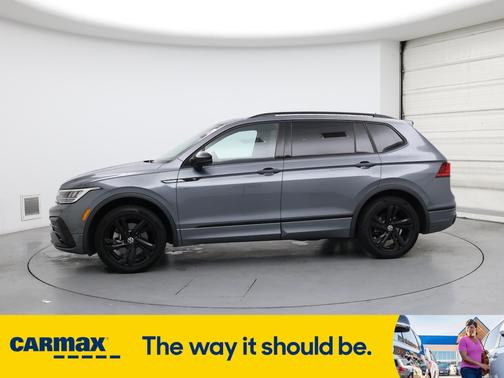 2023 Volkswagen Tiguan SE R-Line Black