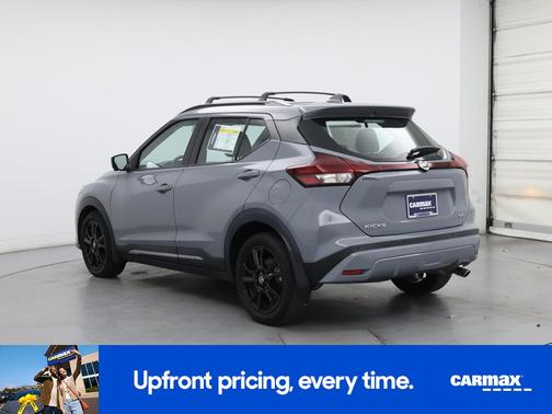 2021 Nissan Kicks SR