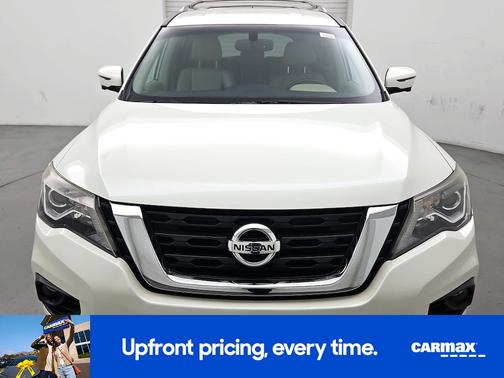 2017 Nissan Pathfinder Platinum
