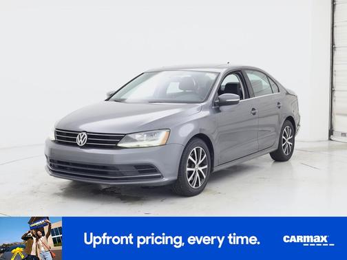 Gray 2017 Volkswagen Jetta SE