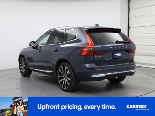 2023 Volvo XC60 B5 Ultimate Bright Theme