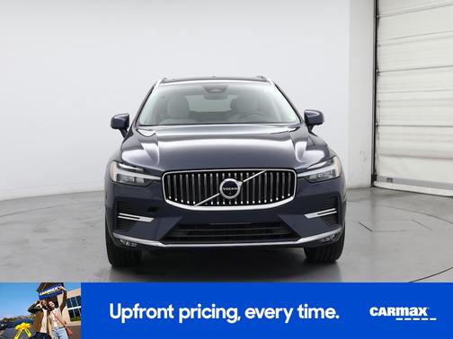 2023 Volvo XC60 B5 Ultimate Bright Theme