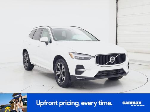 White 2022 Volvo XC60 B5 Momentum