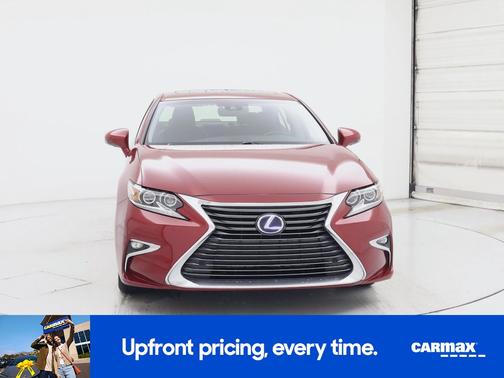 Red 2018 Lexus ES 300h