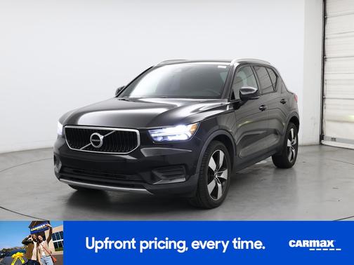 2019 Volvo XC40 T5 Momentum