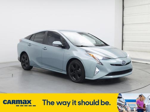 2016 Toyota Prius Four Touring