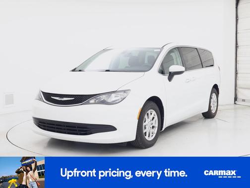 White 2017 Chrysler Pacifica LX