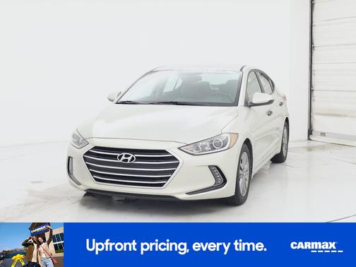 Gold 2017 Hyundai ELANTRA SE