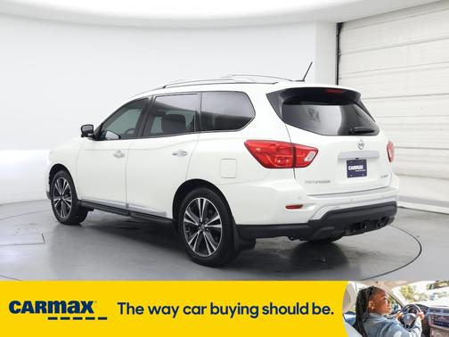 2017 Nissan Pathfinder Platinum