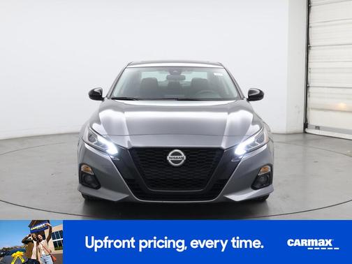 2022 Nissan Altima SR