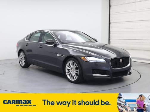2016 Jaguar XF Premium