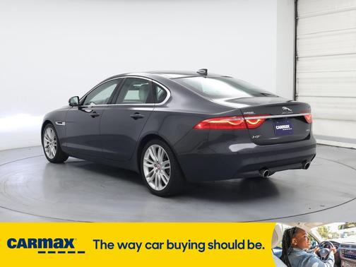 2016 Jaguar XF Premium