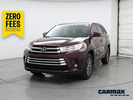 Burgundy 2017 Toyota Highlander XLE
