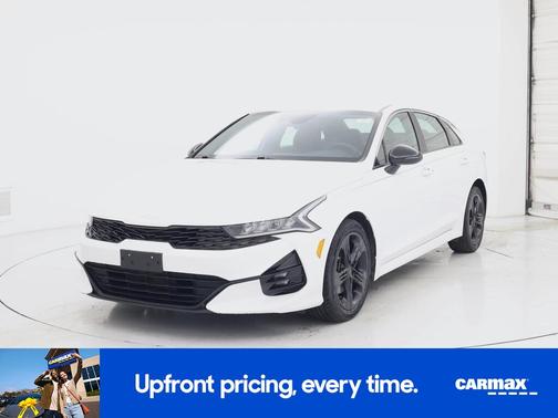 White 2022 Kia K5 GT-Line