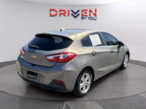 Pepperdust Metallic 2017 Chevrolet Cruze LT