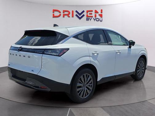 Everest White Pearl Tricoat 2026 Nissan Murano SL