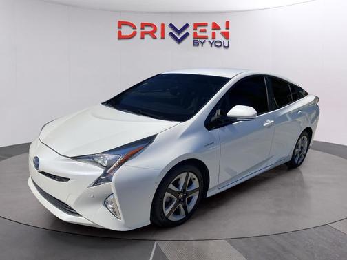 2018 Toyota Prius Three Touring