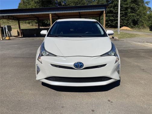 2018 Toyota Prius Three Touring