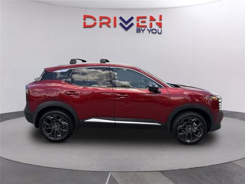 Scarlet Ember Tintcoat 2026 Nissan Kicks SR