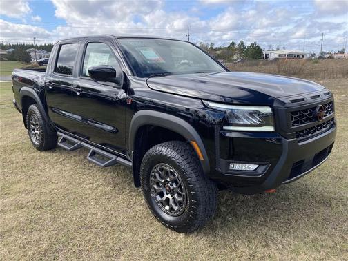 Super Black 2026 Nissan Frontier PRO-4X