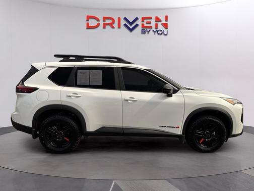 Everest White Pearl 2025 Nissan Rogue Rock Creek