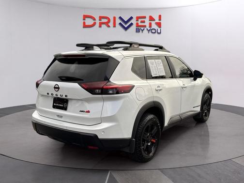 Everest White Pearl 2025 Nissan Rogue Rock Creek