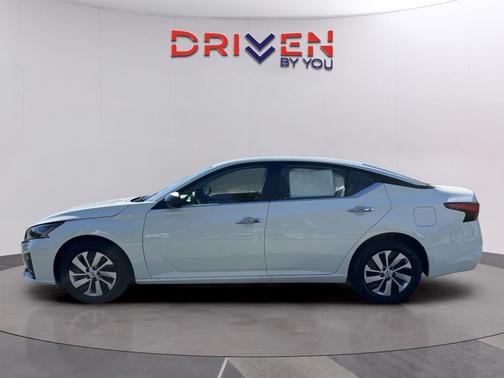 2025 Nissan Altima S FWD