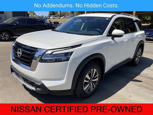 2023 Nissan Pathfinder SL 4WD
