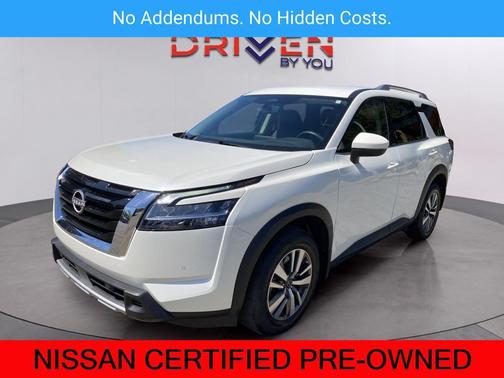 2023 Nissan Pathfinder SL 4WD