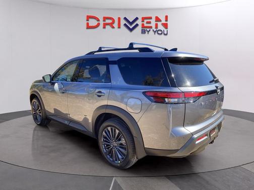 Gun Metallic 2026 Nissan Pathfinder SL