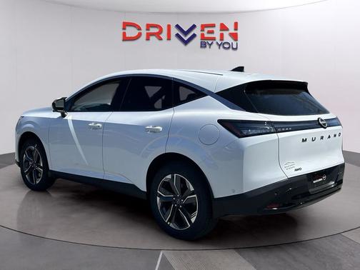 2025 Nissan Murano SV