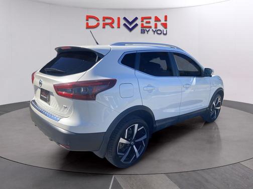 2020 Nissan Rogue Sport SL