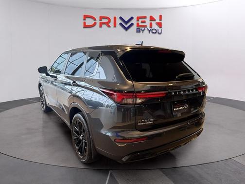 Moonrock Gray 2026 Nissan Rogue SL