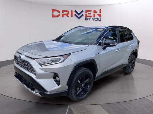 2021 Toyota RAV4 Hybrid SE