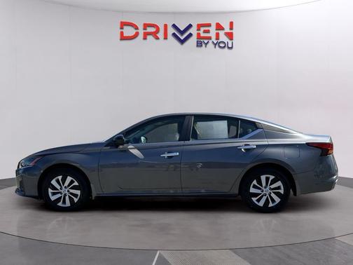 2025 Nissan Altima S FWD