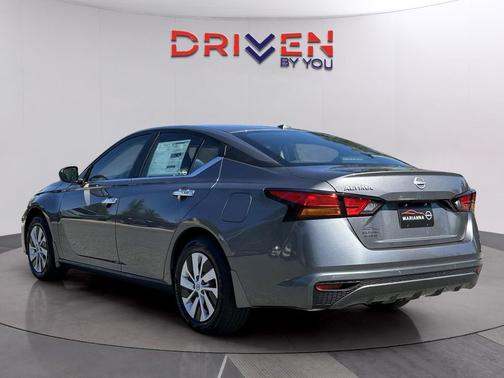 2025 Nissan Altima S FWD