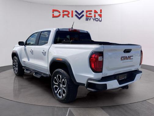 2023 GMC Canyon AT4