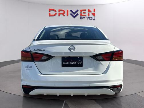 2025 Nissan Altima S FWD